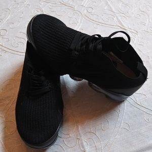 Nike vapormax tennis shoes size 8